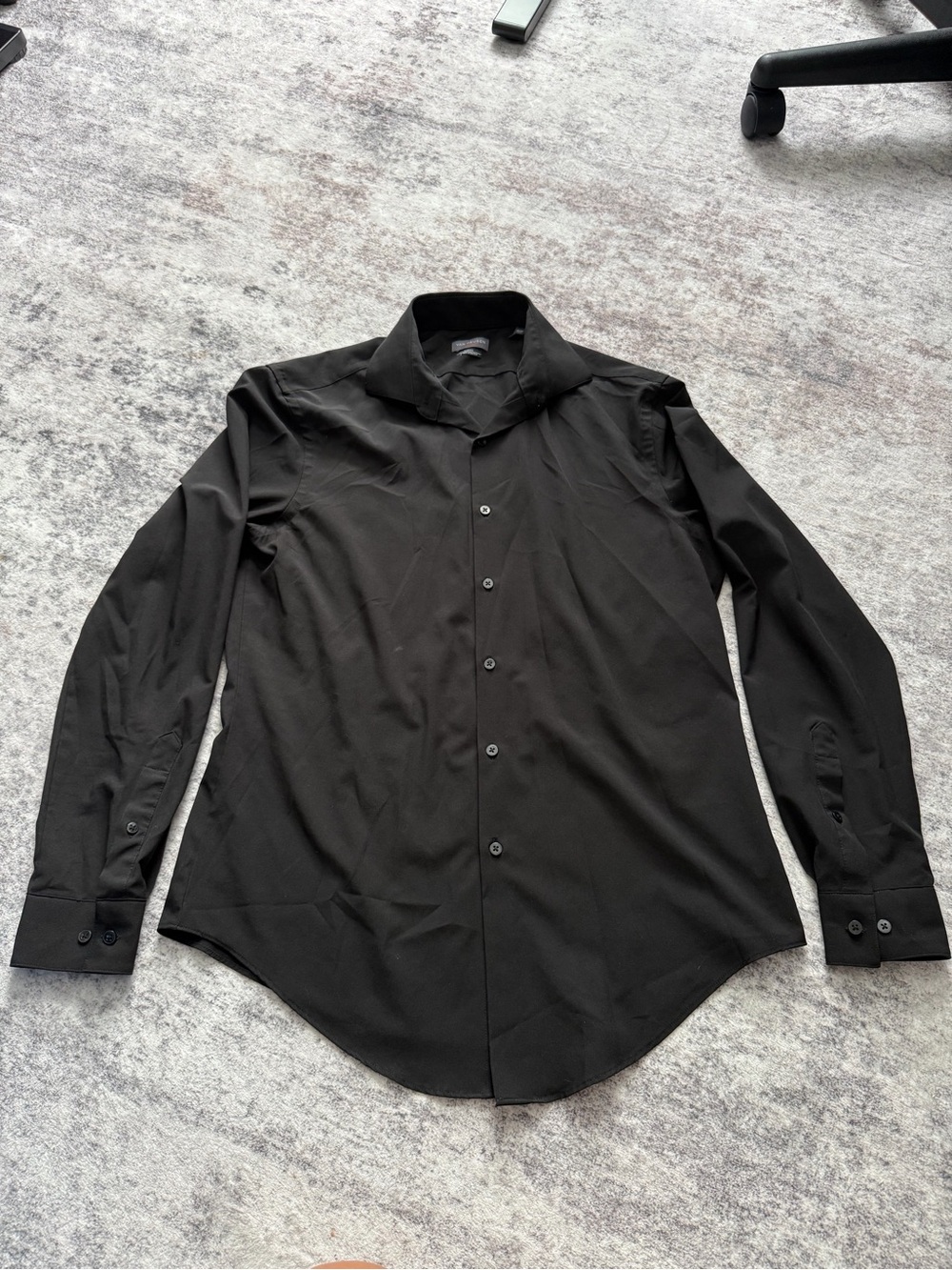 Van Heusen Black Long-Sleeve Dress Shirt